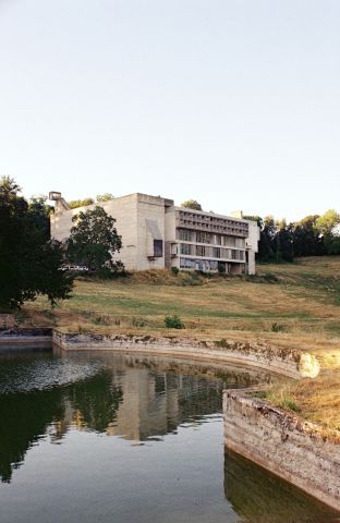 La_Tourette III.jpg